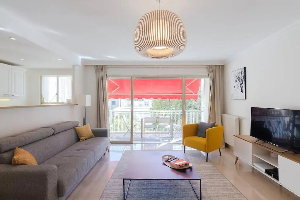 Le Corail Spacieux Avec Beau Et Ample Balcon, Au Centre, Ideal Pour Familles Et Petits Groupes Cannes Appartamento